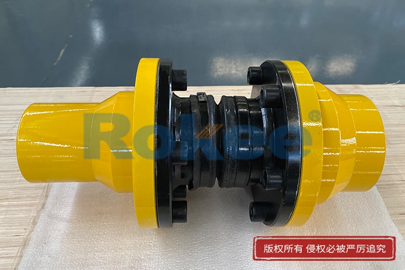 萬向軸,萬向聯(lián)軸器,萬向節(jié)聯(lián)軸器,十字萬向聯(lián)軸器,十字軸式萬向聯(lián)軸器,傳動軸萬向節(jié)定做費用